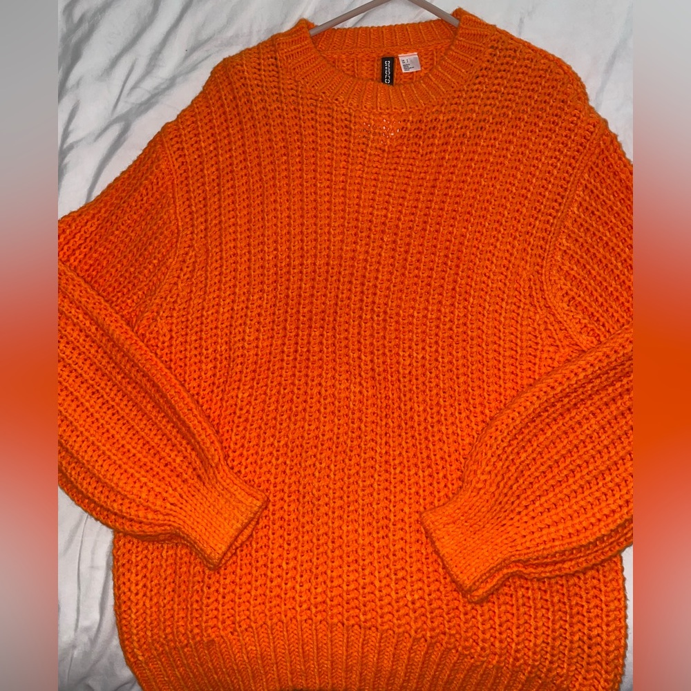 H&M Orange knitted sweater NEVER WORN Size S